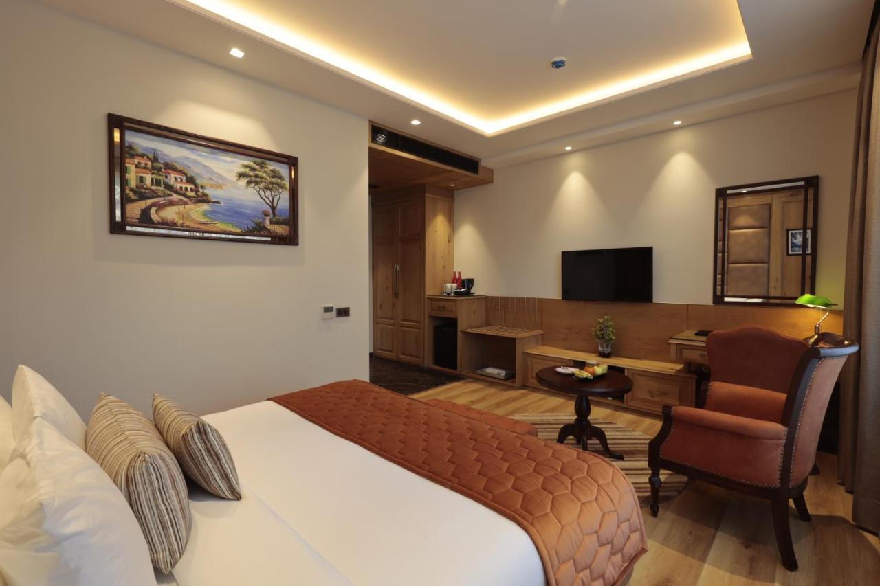 Welcomheritage Elysium Resort & Spa 심라 외부 사진