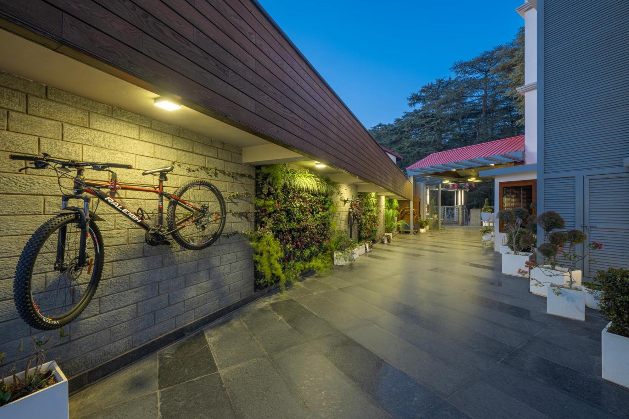 Welcomheritage Elysium Resort & Spa 심라 외부 사진