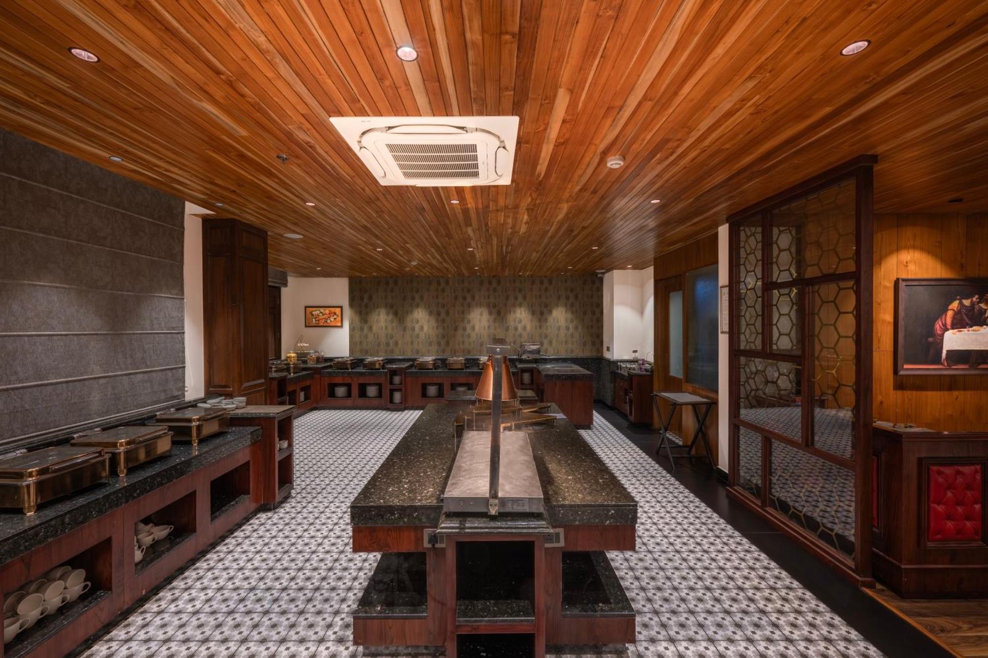 Welcomheritage Elysium Resort & Spa 심라 외부 사진